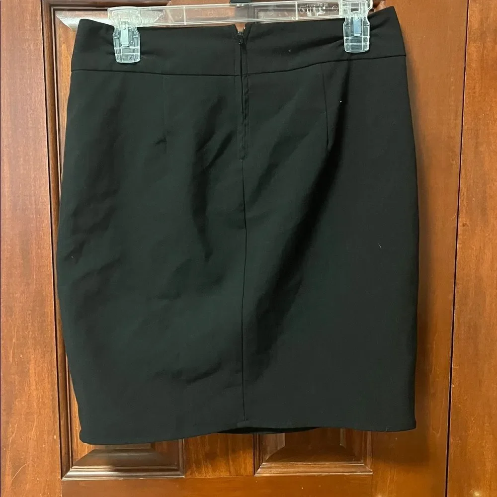 A. Byer Elegant Black Scalloped Skirt